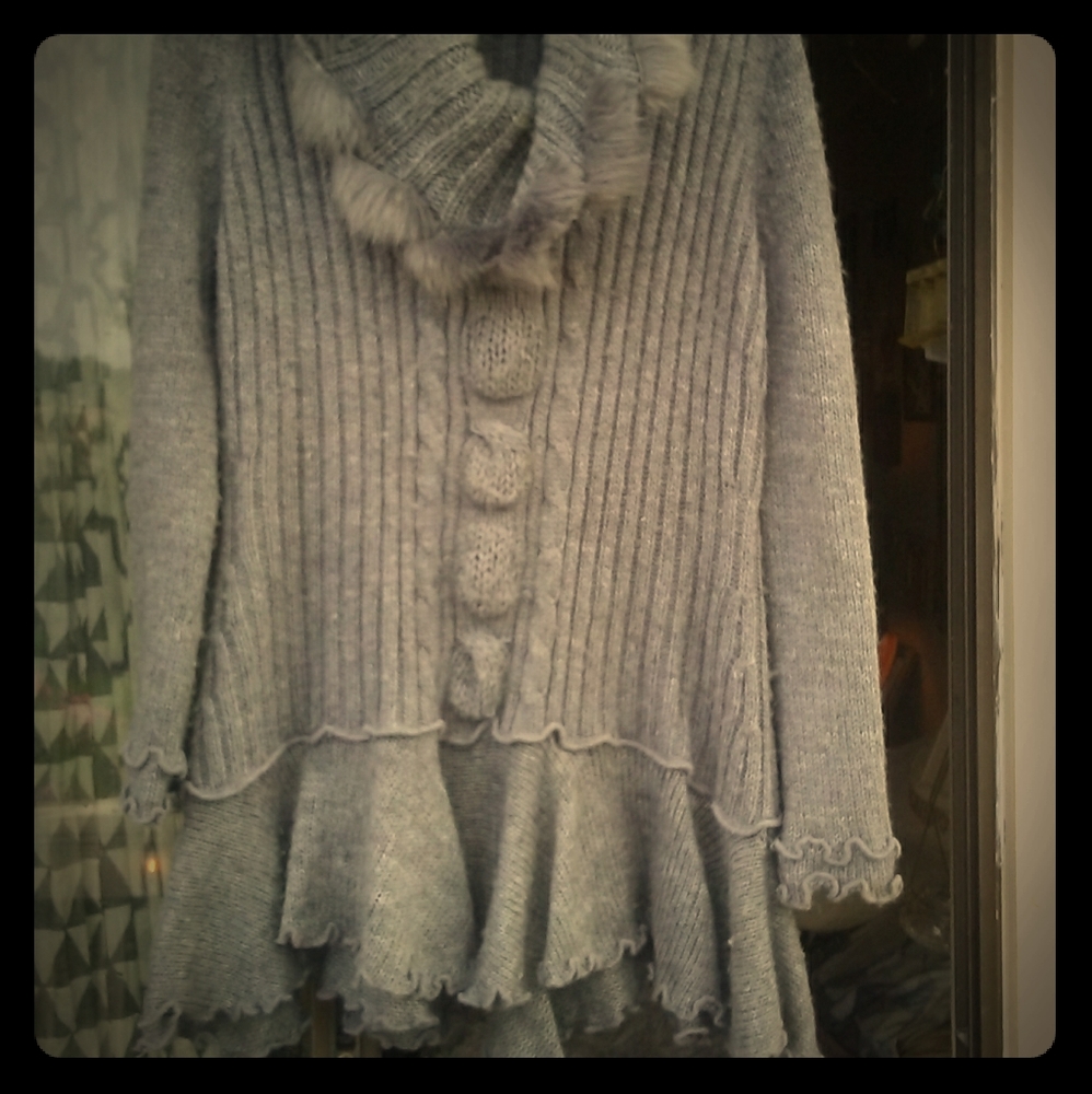 Faux fur trim sweater